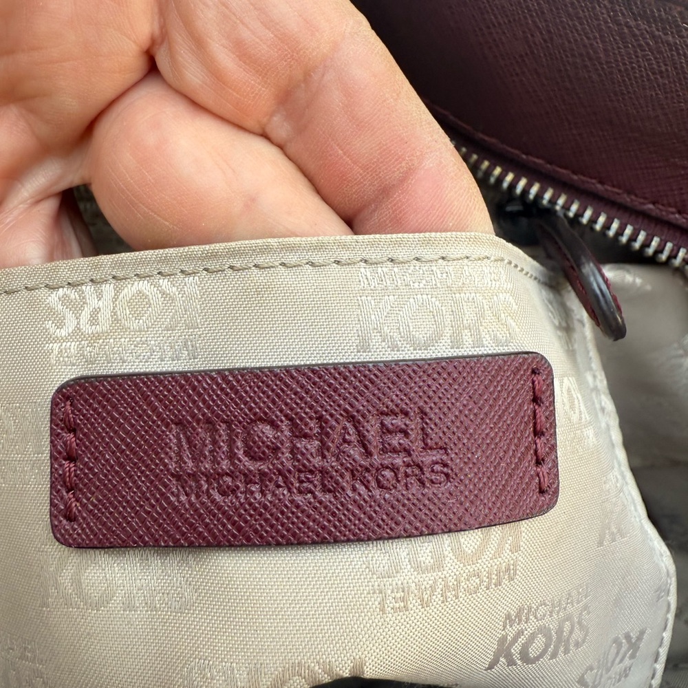 🍷✨ MICHAEL Michael Kors Burgundy Studded Leather Tote 👜 - Picture 12 of 12